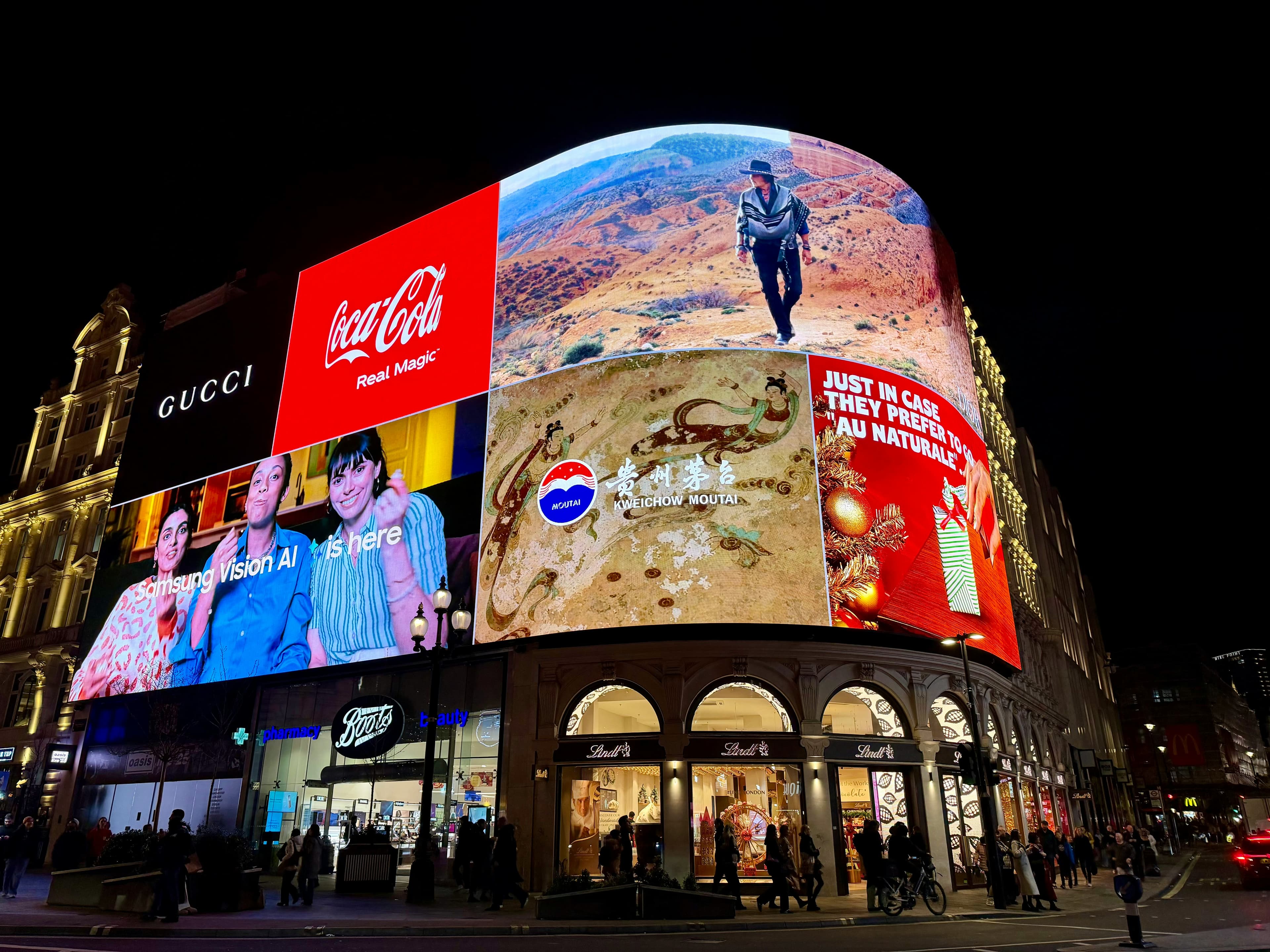 The Death of the Billboard: How Brands Can Capture 100% Consumer Attention in a Zero-Friction World