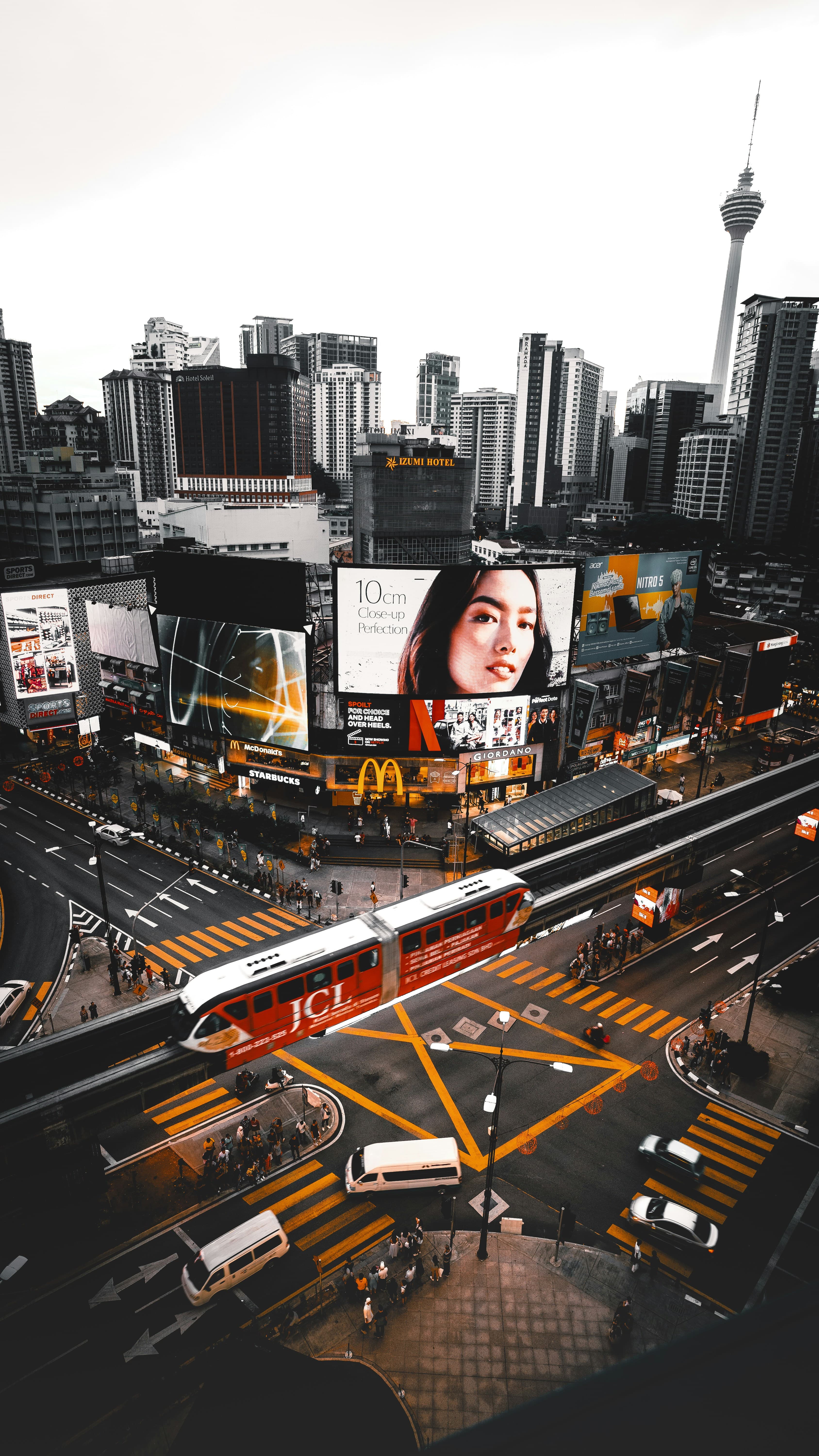 The Last Mile of Attention: Why Passive Screens Are Obsolete and Interaction Is the Only Currency That Matters